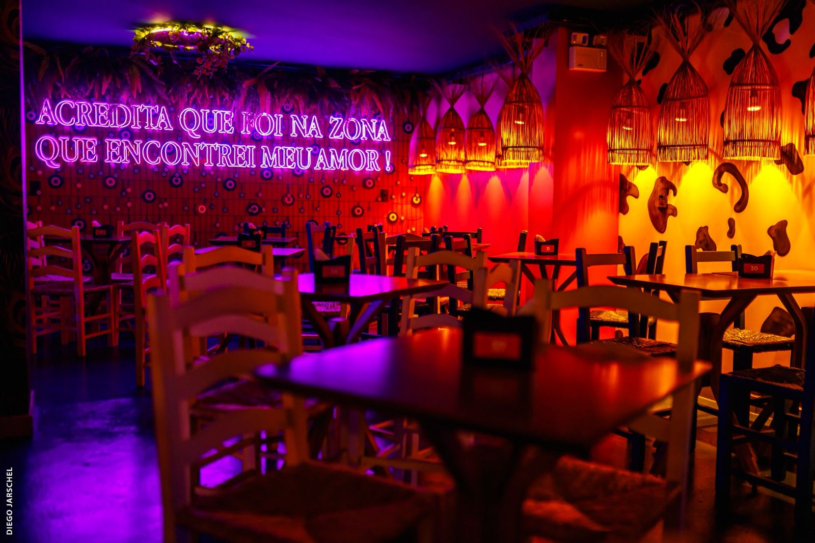 Oportunidade de Investimento em Bar em Balneário Camboriú - Localização Privilegiada